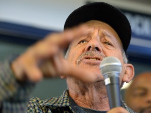 Former ILWU International President and current LA Harbor Commissioner David Arian speaks to longshoremen at the ILWU dispatch hall in Wilmington, CA on Friday, January 2, 2015. (Photo: Scott Varley, Daily Breeze)