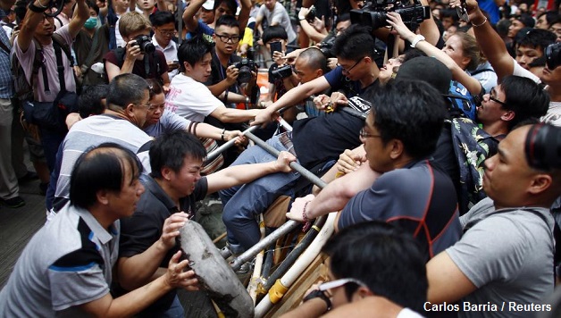 Pro-Regime Thugs Attack Hong Kong Protesters