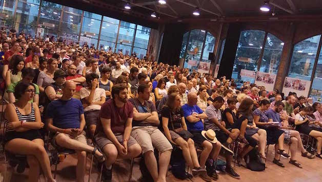 Over 600 People Attend Russian Revolution Rally in Barcelona