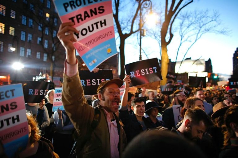¡Nos negamos a volver al armario! ¡La derecha continúa sus ataques contra las personas LGTBI!