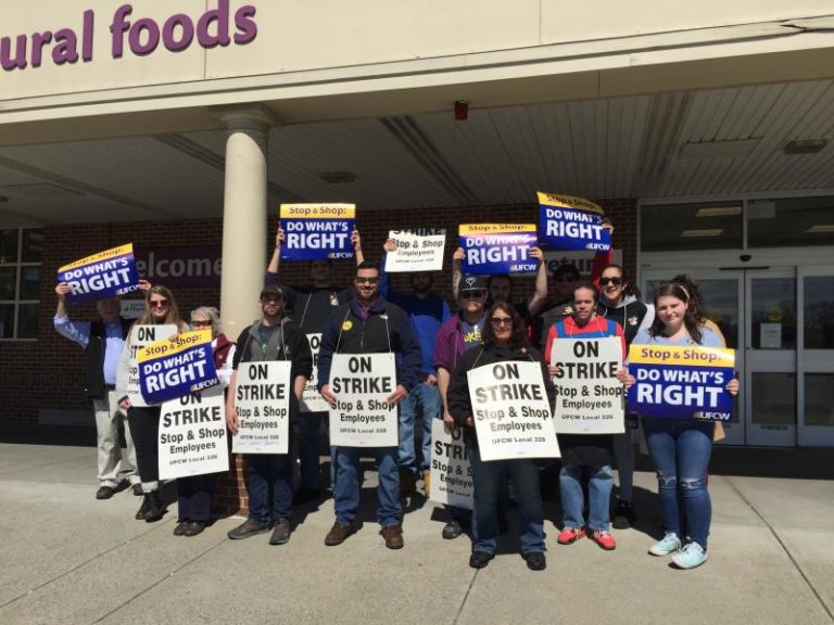 31,000 Stop and Shop Workers Strike Across New England