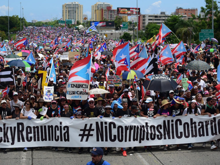 Movimiento Popular en Puerto Rico Echa al Gobernador  – ¡Cancelación de la Deuda!