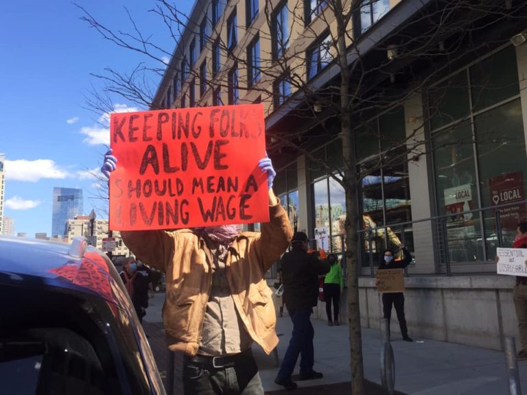Boston Grocery Workers Standout – Call for PPE and Hazard Pay