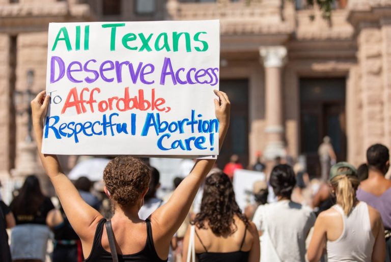 We Need A Mass Movement to Defend Abortion Rights