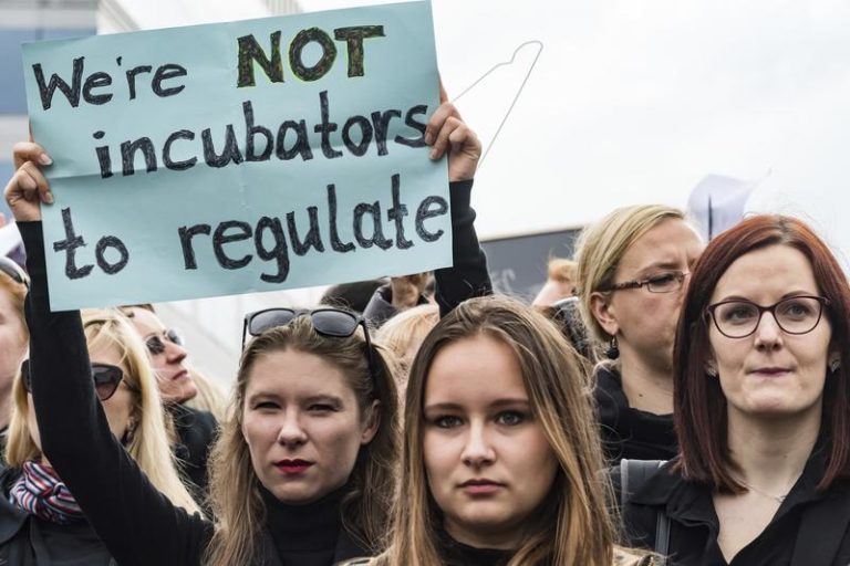 International Women’s Day 2022: We Need Mass Action to Defend Abortion Rights