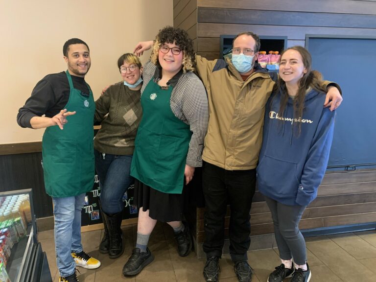 Evanston, IL Starbucks Workers Win Unanimous Union Vote!